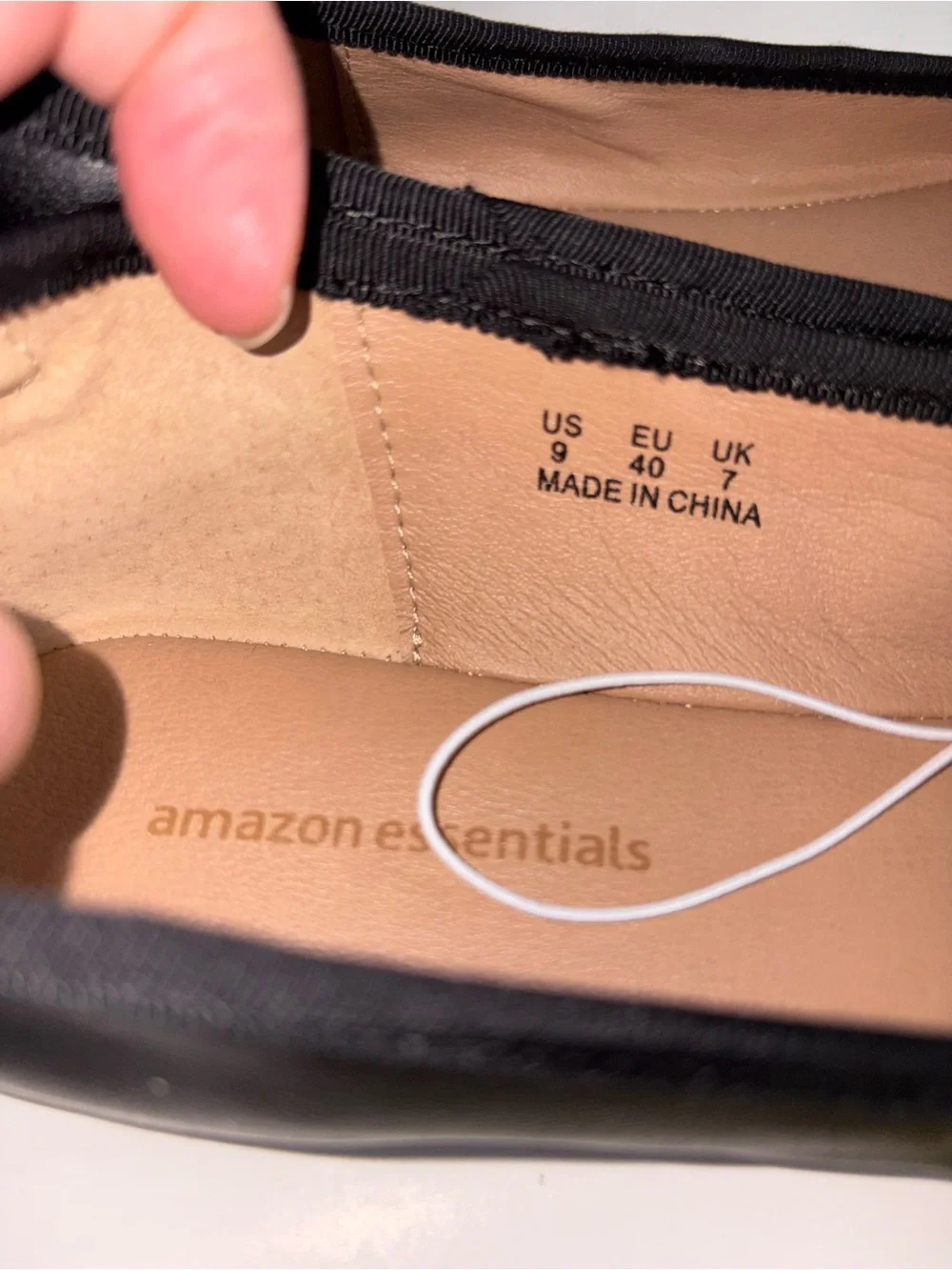 Amazon Essentials Black Bow Ballet Flats with Gold Tips - Picture 7 of 7